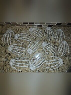 EUC (12) White Spooky Halloween Skeleton Hand Decorations Pack of Bones